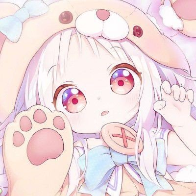 女网红上厕所被偷拍